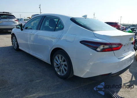 2021 Toyota Camry Le from USA, damaged, VIN 4T1C11AKXMU580657